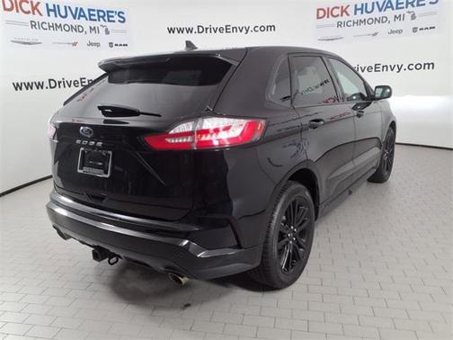 2021 Ford Edge ST Line