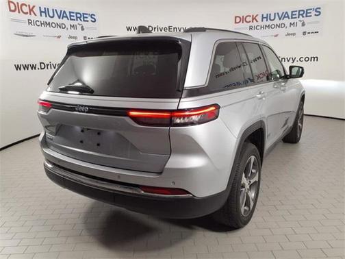 2023 Jeep Grand Cherokee 4xe Base