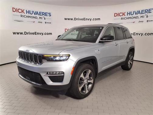 2023 Jeep Grand Cherokee 4xe Base