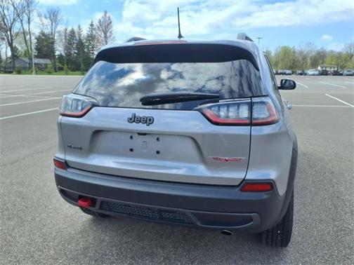 2020 Jeep Cherokee Trailhawk