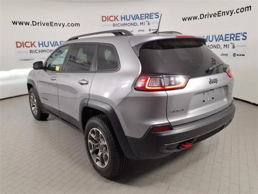 2020 Jeep Cherokee Trailhawk