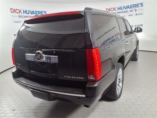 2010 Cadillac Escalade ESV Base