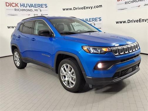 2022 Jeep Compass Latitude Lux