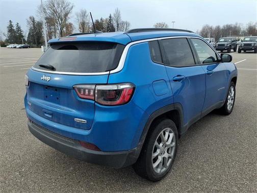 2022 Jeep Compass Latitude Lux