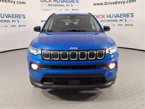 2022 Jeep Compass Latitude Lux