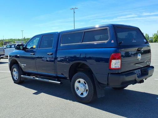 Patriot Blue Pearlcoat 2022 RAM 2500 Tradesman Crew Cab 4x4 6'4' Box