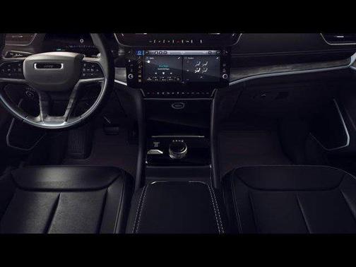 Silver Zynith 2026 Jeep Grand Cherokee L Limited