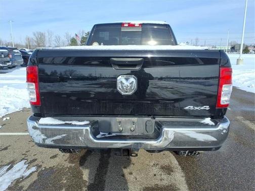 2020 RAM 2500 Tradesman Crew Cab 4X4 6'4' Box