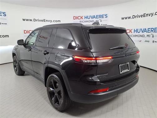 2024 Jeep Grand Cherokee Limited X