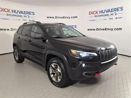 2019 Jeep Cherokee Trailhawk