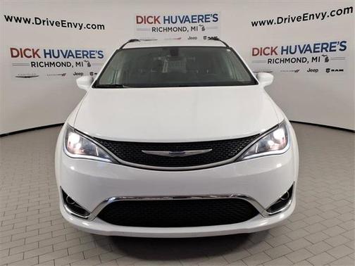 2019 Chrysler Pacifica Touring-L Plus
