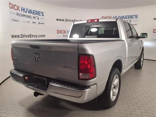 2018 RAM 1500 SLT