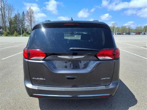 2020 Chrysler Pacifica Limited