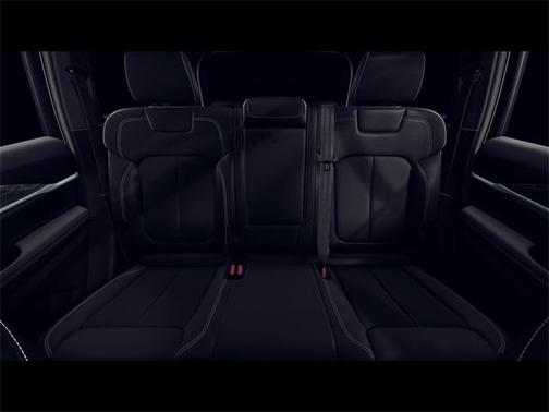 2026 Jeep Grand Cherokee Altitude