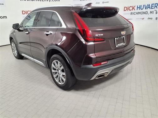 2021 Cadillac XT4 Premium Luxury