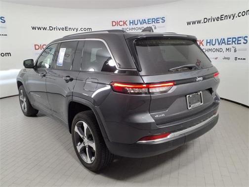 2023 Jeep Grand Cherokee Limited X