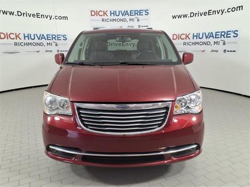 2015 Chrysler Town & Country Touring