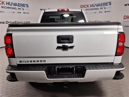 2018 Chevrolet Silverado 1500 Custom