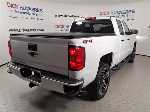 2018 Chevrolet Silverado 1500 Custom