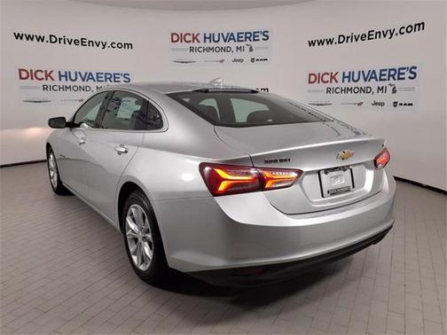 2022 Chevrolet Malibu FWD LT