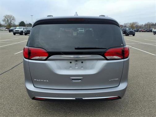 2020 Chrysler Pacifica Limited