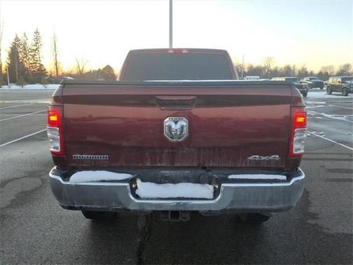 2020 RAM 2500 Big Horn Crew Cab 4X4 6'4' Box