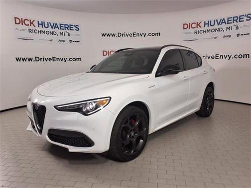 2022 Alfa Romeo Stelvio Ti