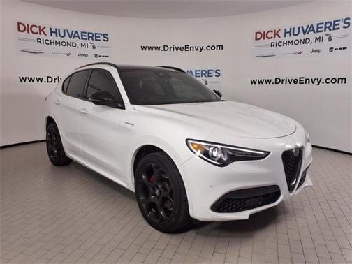 2022 Alfa Romeo Stelvio Ti