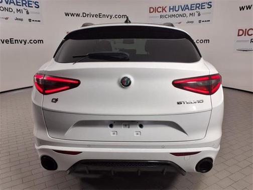 2022 Alfa Romeo Stelvio Ti
