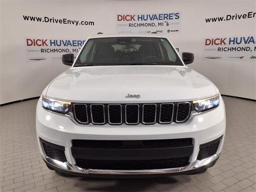 2023 Jeep Grand Cherokee L Laredo