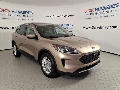 2020 Ford Escape SE