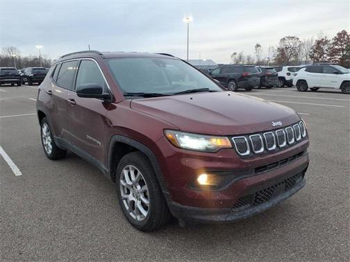 2022 Jeep Compass Latitude Lux