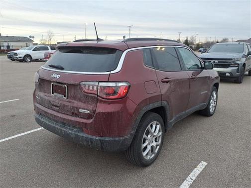 2022 Jeep Compass Latitude Lux