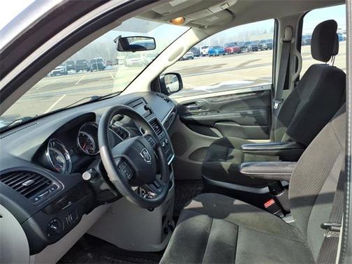 2016 Dodge Grand Caravan AVP/SE