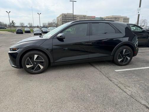 2025 Hyundai IONIQ 5 SEL