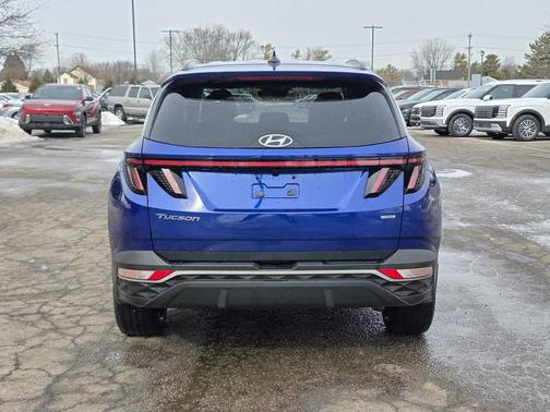 2023 Hyundai TUCSON SEL