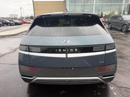2023 Hyundai IONIQ 5 SE