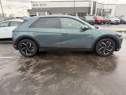 2023 Hyundai IONIQ 5 SE