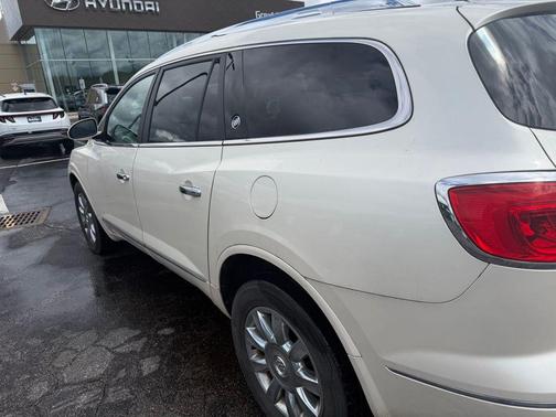 White Opal 2014 Buick Enclave Premium