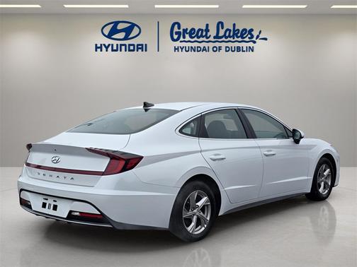 2022 Hyundai SONATA SE