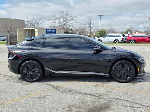 Aurora Black Pearl 2023 Kia EV6 Wind