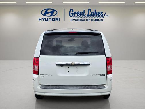 Stone White Clearcoat/Black Cloth Top 2009 Chrysler Town & Country Limited