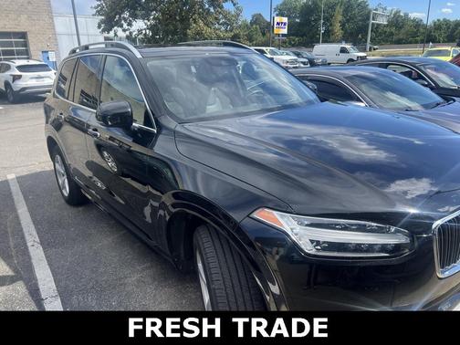 2018 Volvo XC90 T5 Momentum