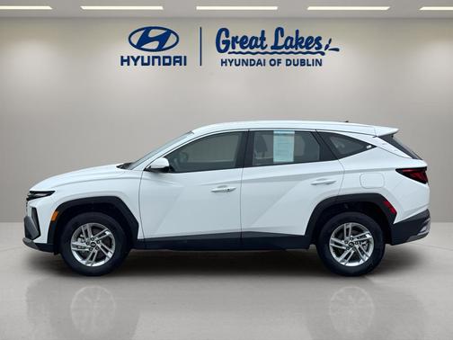 White Pearl 2026 Hyundai TUCSON SE