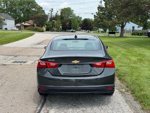Nightfall Gray Metallic 2018 Chevrolet Malibu 1LS