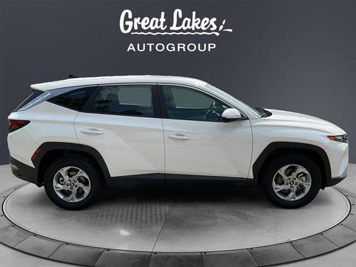 2023 Hyundai TUCSON SE