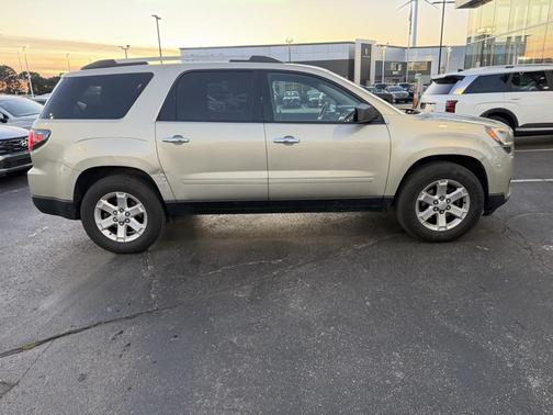 2016 GMC Acadia SLE-2