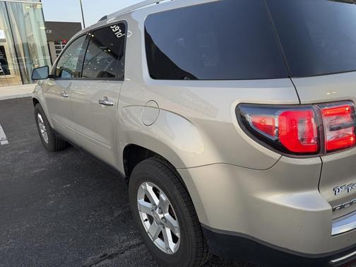 2016 GMC Acadia SLE-2