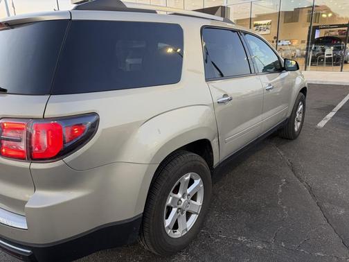 2016 GMC Acadia SLE-2