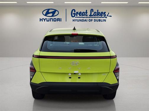 2026 Hyundai KONA SE